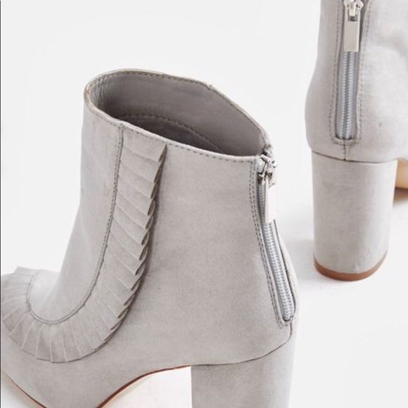 Brand new booties size 9! - Picture 4 of 6